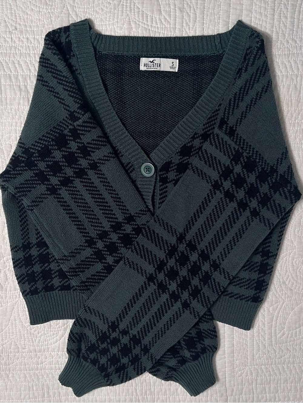 Hollister Forest Green & Black Plaid Cropped V-Neck Cardigan | Oversized Small - Picture 3 of 6